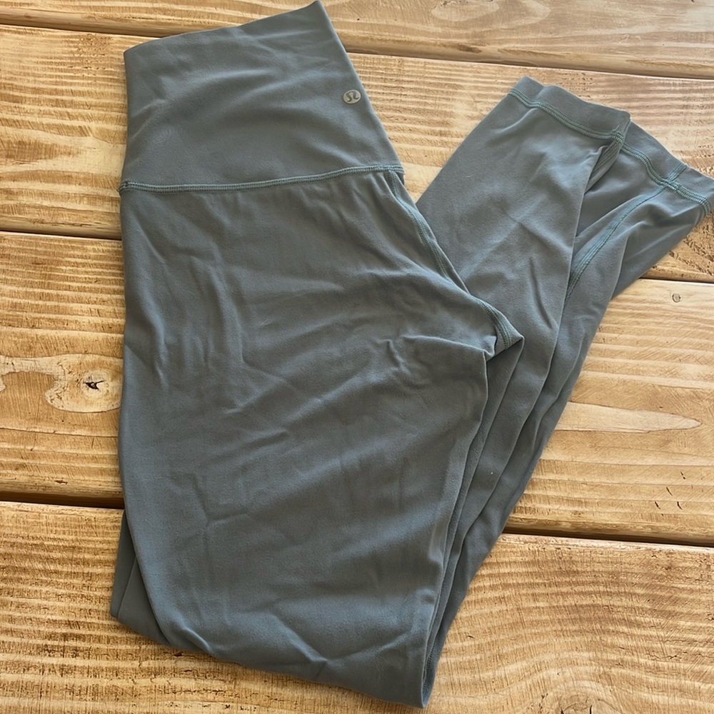 Lululemon align, sz 8. 28” inseam